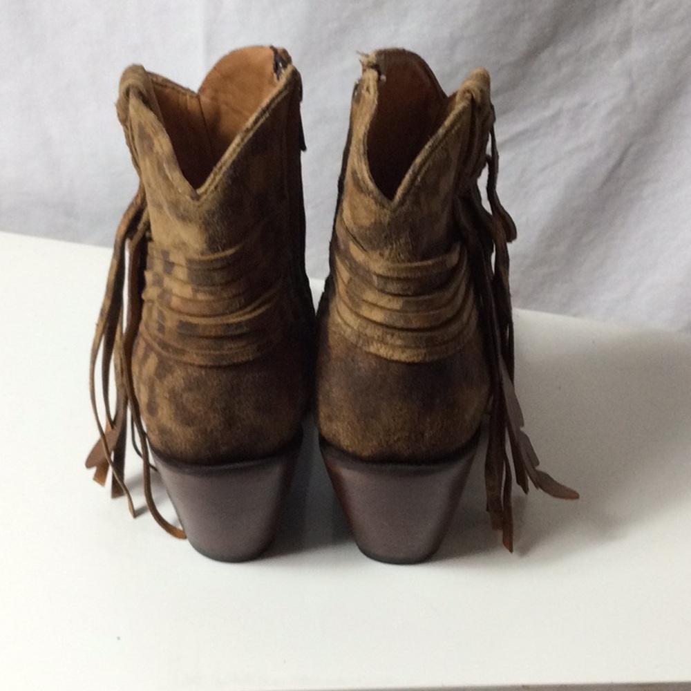 Lucchese Robyn Feather Leather Ankle Boots